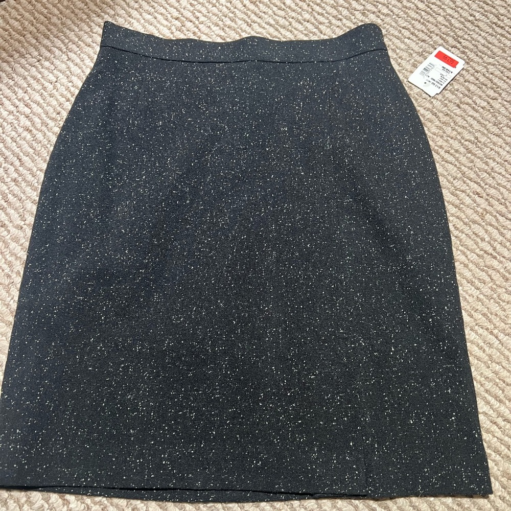NWT Saks Fifth Ave Black A Line Pencil Skirt size 2